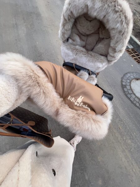 Footmuff/Sleeping Bag For Stroller –Carmel And Medium Long Fur- Very Luxurious Fur – ,,BOMBA DELUXE” FUR