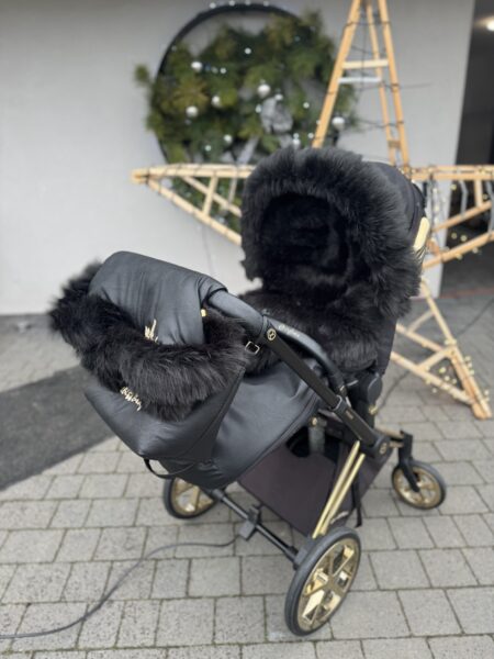 Zestaw zimowy śpiworek, mufka oraz futrzany kołnierz na budkę-czarny+ futerko Black Bomba Deluxe